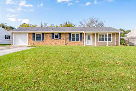 565 Old Post Rd Virginia Beach, VA 23452
