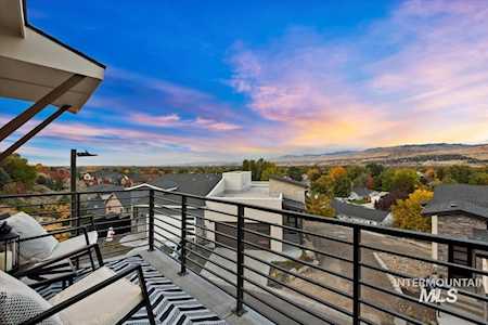 1285 E Echelon Ridge Ln. Boise, ID 83716