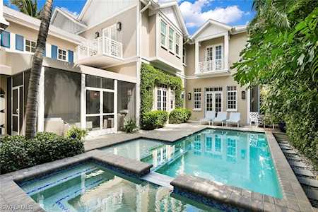 956 S 6th St #11-13 Naples, FL 34102