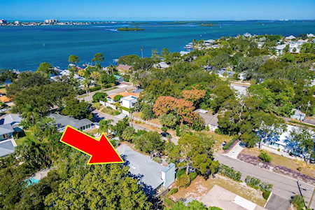 315 Pleasant St Clearwater, FL 33755