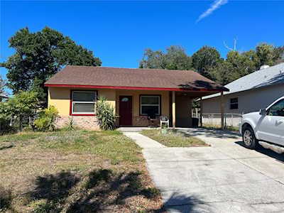 439 E Boyer St Tarpon Springs, FL 34689