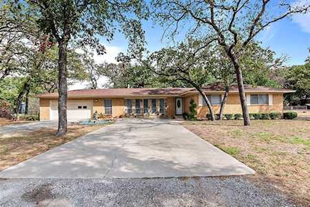 110 Surveyors Road Krugerville, TX 76227