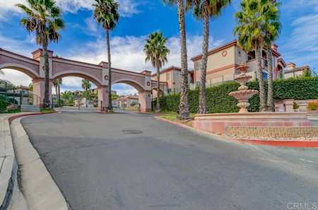 2707 Lake Pointe Dr #201 Spring Valley, CA 91977