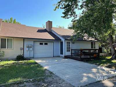 203 N Stierman Way Eagle, ID 83616-5165
