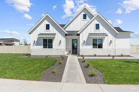1941 N Argyll Ave Middleton, ID 83644