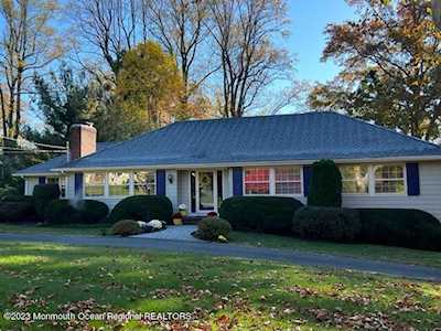276 Pelican Rd Middletown, NJ 07748