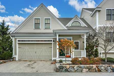 42 Courtyard Pl #42 Lexington, MA 02420
