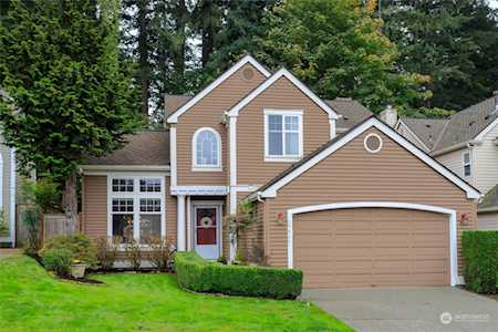 25825 SE 42nd Way Sammamish, WA 98029