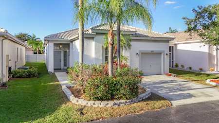 6927 NW 32nd St Margate, FL 33063