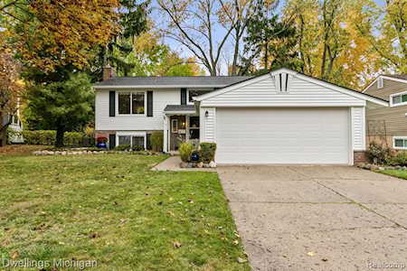 511 Reed St Northville, MI 48167