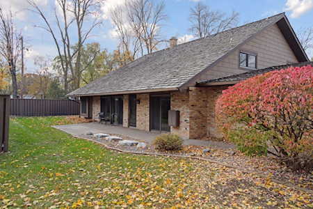 17825 Brigham Trail Minnetonka, MN 55391