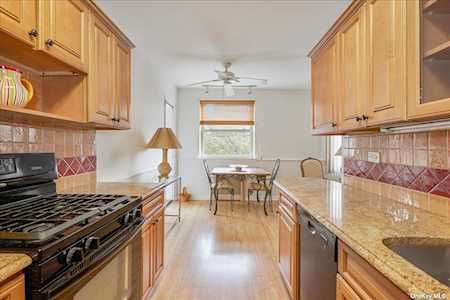 162-01 Powells Cove Blv #3E Beechhurst, NY 11357