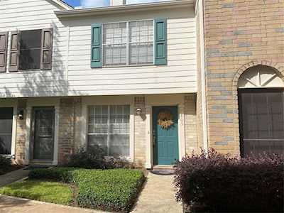2810 Grants Lake Blvd Sugar Land, TX 77479