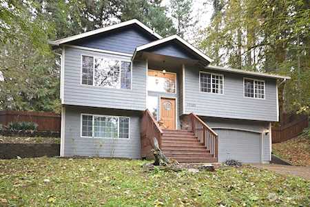 17502 Clear Lake Blvd SE Yelm, WA 98597