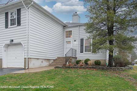 3004 Buckingham Circle Middletown, NJ 07748
