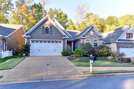 4223 Berry Square Williamsburg, VA 23188