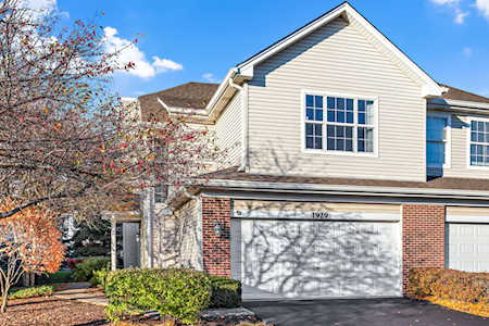 1929 Golden Gate Ln #1929 Naperville, IL 60563