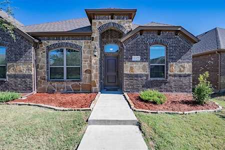 112 Cool Meadows Lane Red Oak, TX 75154