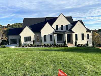 1808 Franklin Hills Ln Franklin, TN 37069