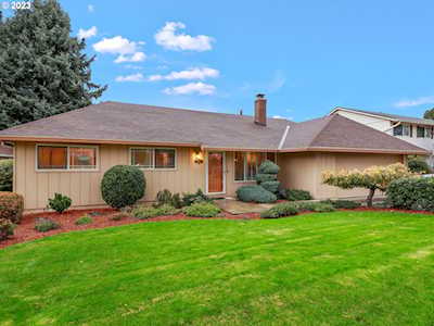 8715 SW Comanche WAY Tualatin, OR 97062