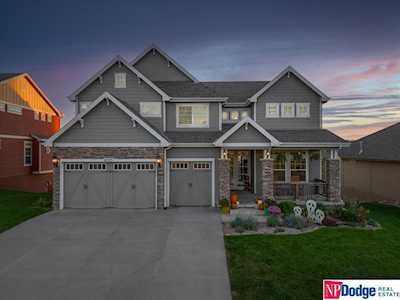 6705 Clear Creek Circle Papillion, NE 68133