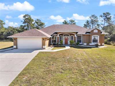 383 Mitnik Dr Deltona, FL 32738