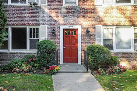 14 Soundview Ave #17 White Plains, NY 10606