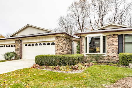 8461 Quail Hollow Rd Indianapolis, IN 46260