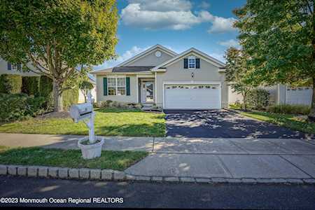 4 Harbor Place Barnegat, NJ 08005