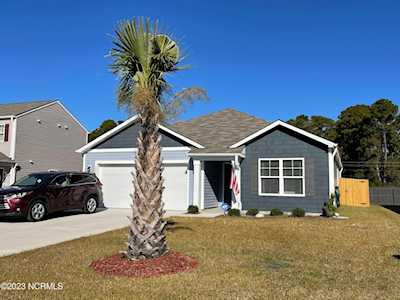 1221 St. Augustine Dr Castle Hayne, NC 28429