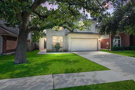 13513 Albania WAY Austin, TX 78729