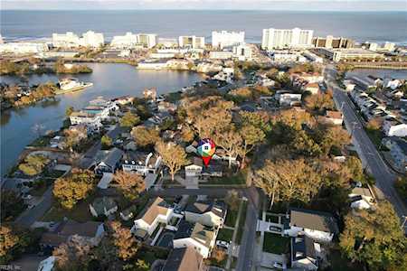 443 Pinewood Dr Virginia Beach, VA 23451