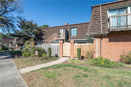 1742 Ocean Bay Dr Virginia Beach, VA 23454