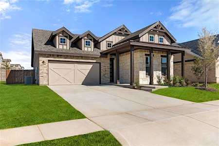 1752 River Bend Road Burleson, TX 76028
