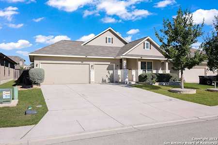 5624 Briar Field New Braunfels, TX 78132