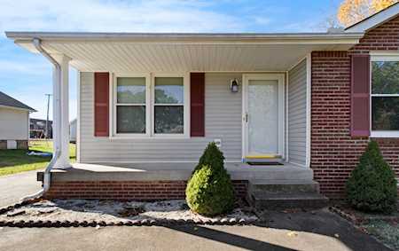 2702 Ann Dr Clarksville, TN 37040