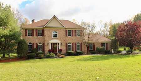 5246 Rosewood Dr Center Valley, PA 18034