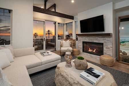 2107 Edinburg Avenue Cardiff By The Sea, CA 92007