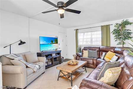 7035 Cedarhurst Dr #12A Fort Myers, FL 33919