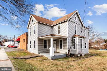 4502 Queensbury Rd Riverdale, MD 20737