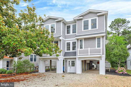211 W 11th St South Bethany, DE 19930