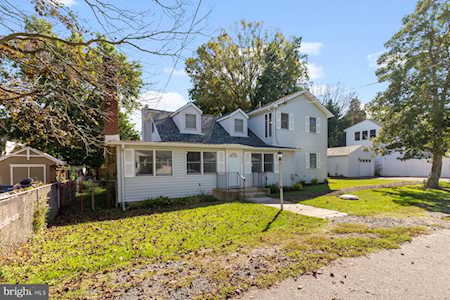1443 Rehling Dr Edgewater, MD 21037