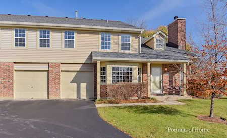 3002 Anton Dr Aurora, IL 60504
