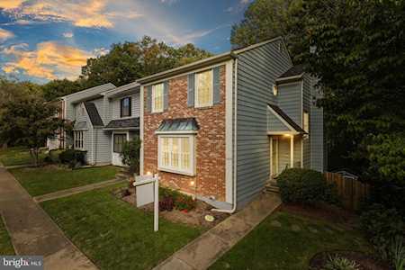 10213 Scarborough Commons Ct Burke, VA 22015