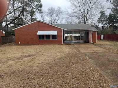 1010 Danville Road Decatur, AL 35601