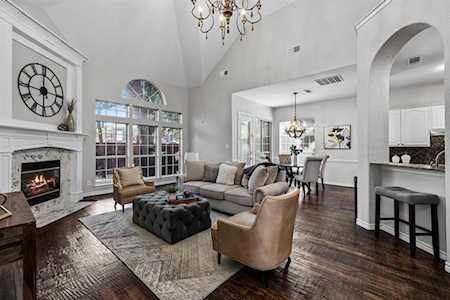 3330 Castlewood Boulevard Highland Village, TX 75077