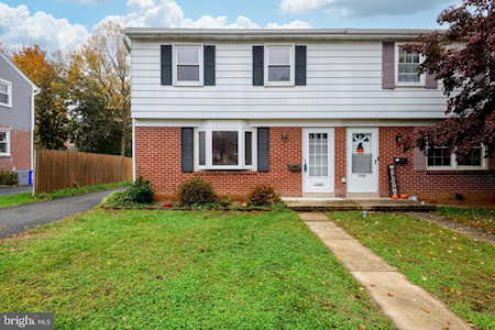 1749 Hemlock Rd Lancaster, PA 17603