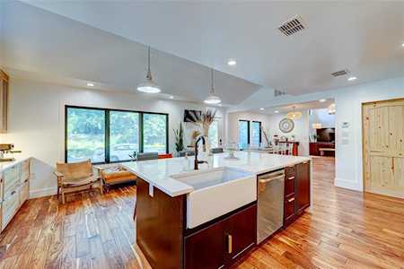 94 San Saba ST Austin, TX 78702