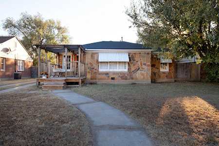 1615 Parker St Amarillo, TX 79102