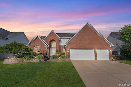 32001 Groat Blvd Brownstown Twp, MI 48173